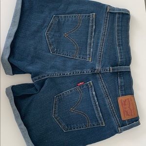 Levi’s Medium Washed Denim Shorts